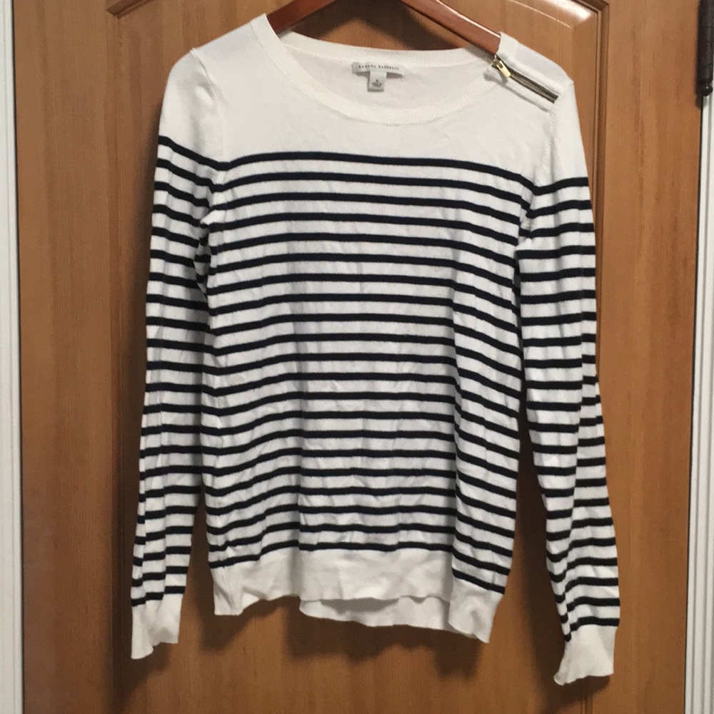 Banana Republic striped sweater - Picture 3 of 4
